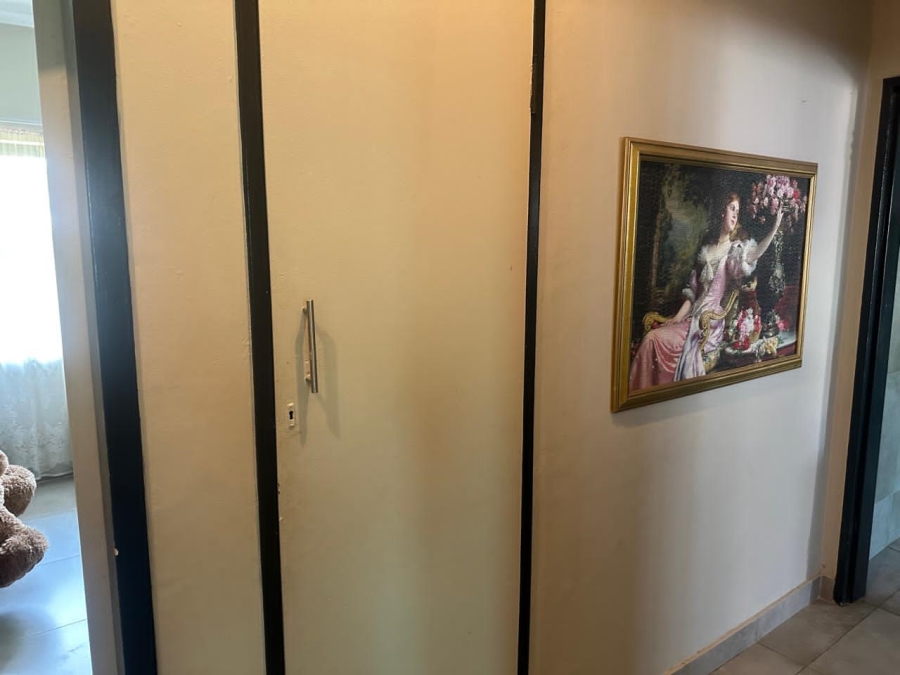 4 Bedroom Property for Sale in Rustenburg Central North West